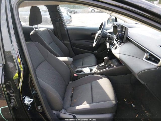 2025 TOYOTA COROLLA LE 5