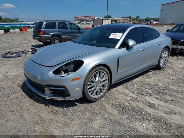 2017 PORSCHE PANAMERA 4 2