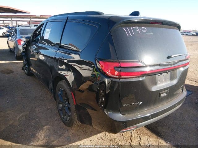 2026 CHRYSLER PACIFICA LIMITED 3