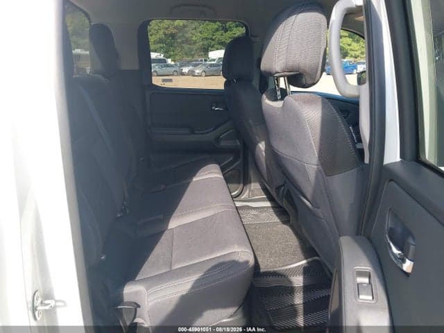 2024 NISSAN FRONTIER SV 4X2 8