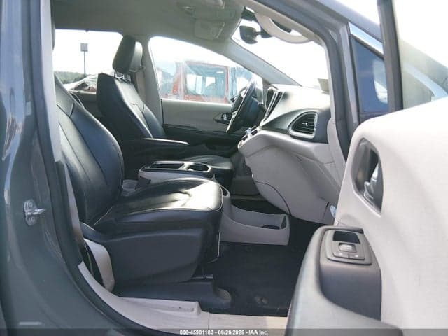 2022 CHRYSLER PACIFICA TOURING L 4