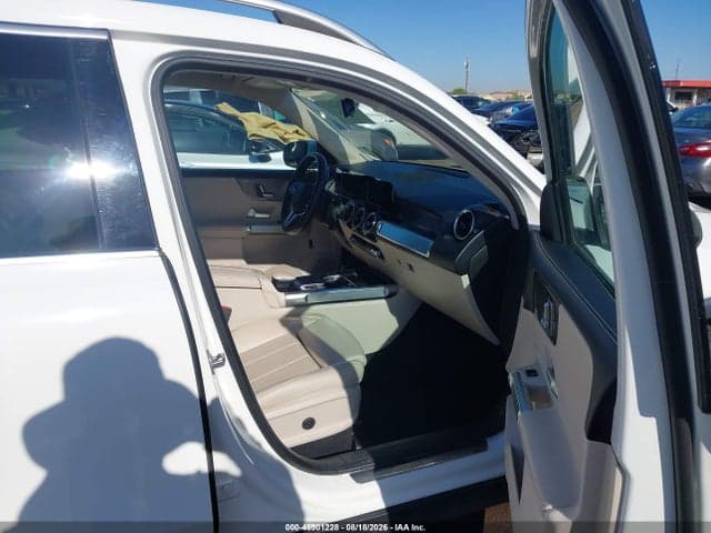 2020 MERCEDES-BENZ GLB 250 5