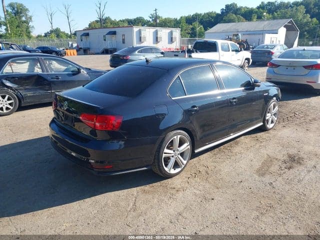 2017 VOLKSWAGEN JETTA GLI 4