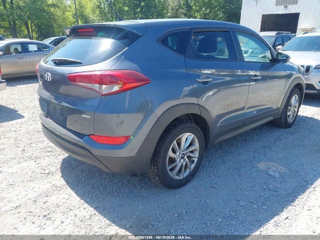 2018 HYUNDAI TUCSON SE 4
