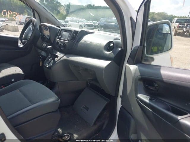 2019 NISSAN NV200 SV 5