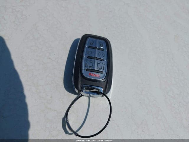 2025 CHRYSLER PACIFICA SELECT 11