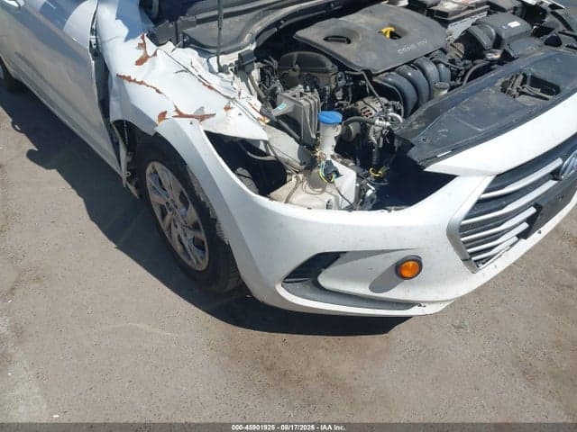 2017 HYUNDAI ELANTRA SE 5