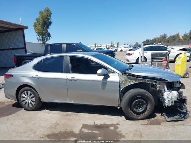 2020 TOYOTA CAMRY LE HYBRID 14