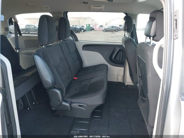 2017 DODGE GRAND CARAVAN SE 8