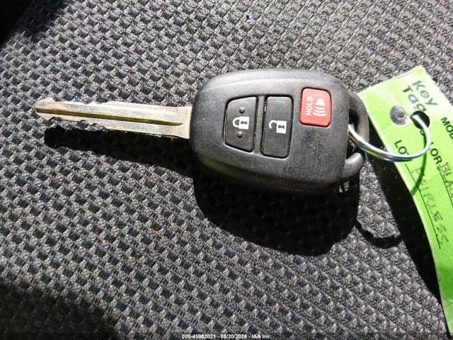 2018 TOYOTA RAV4 XLE 11