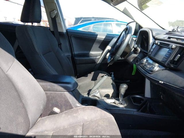 2018 TOYOTA RAV4 XLE 5