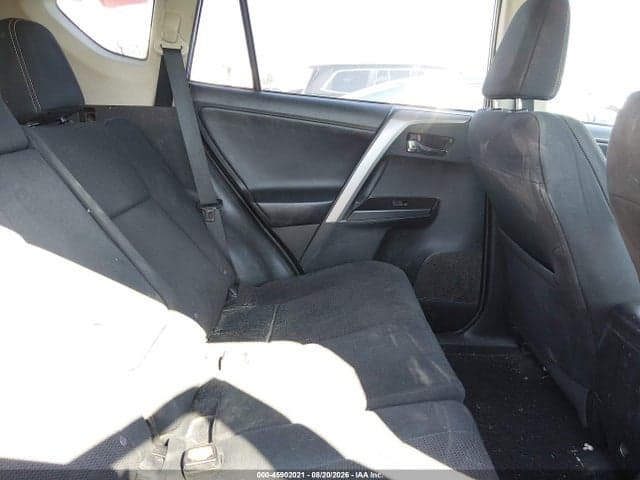 2018 TOYOTA RAV4 XLE 8
