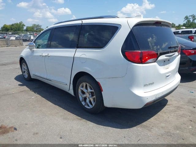 2018 CHRYSLER PACIFICA LIMITED 3