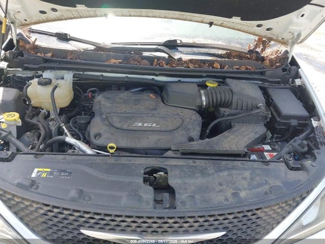 2018 CHRYSLER PACIFICA LIMITED 10