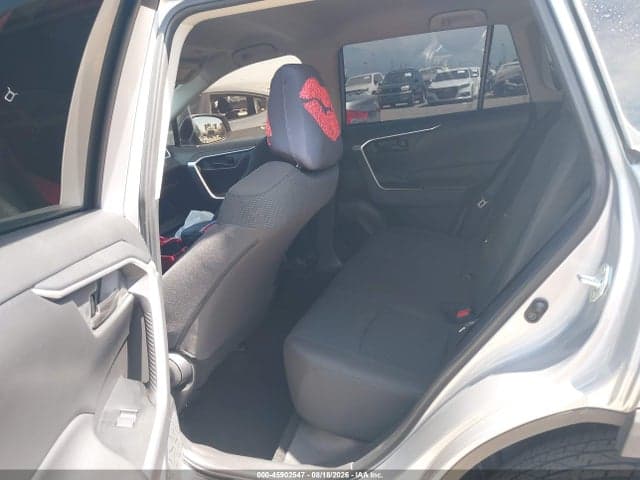 2024 TOYOTA RAV4 LE 8