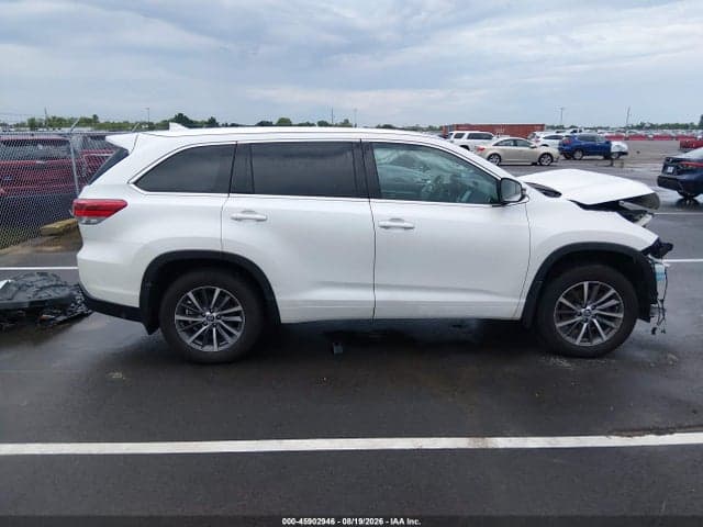 2018 TOYOTA HIGHLANDER XLE 14