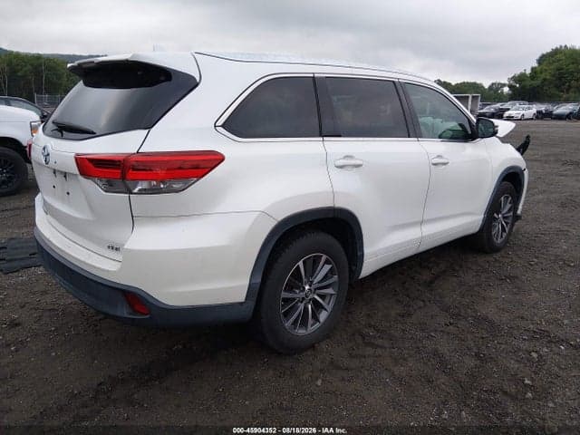 2018 TOYOTA HIGHLANDER XLE 4