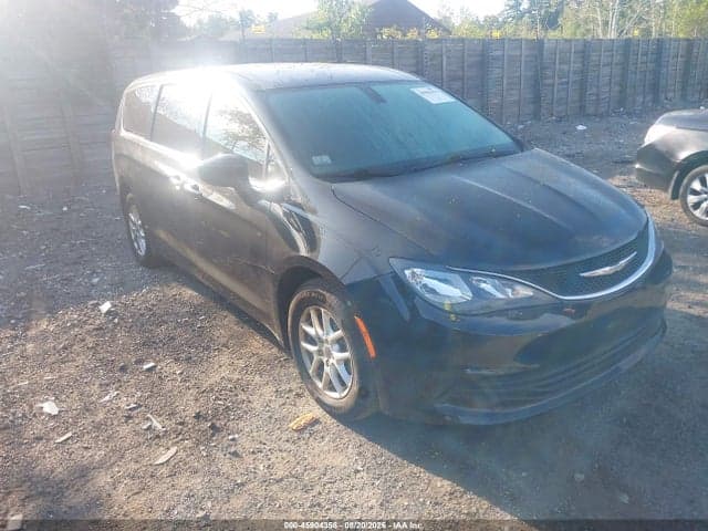 2017 CHRYSLER PACIFICA LX 1