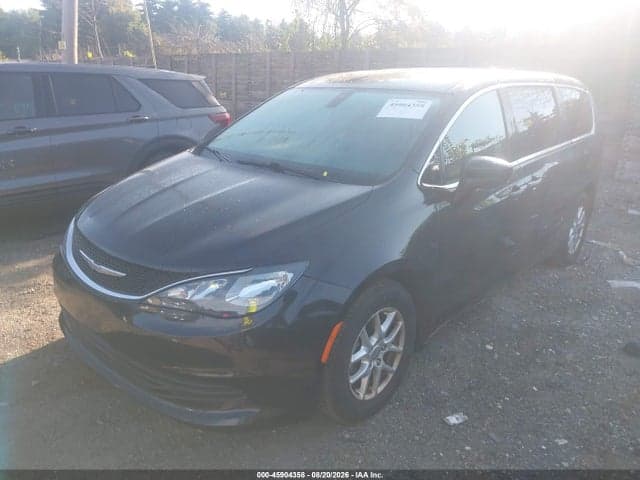 2017 CHRYSLER PACIFICA LX 2