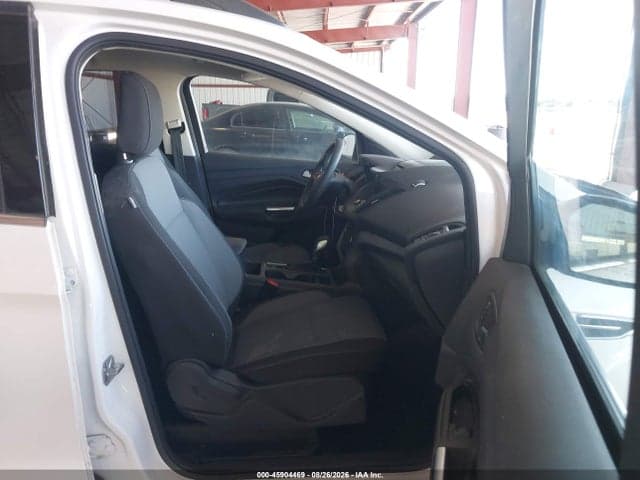 2018 FORD ESCAPE SE 4