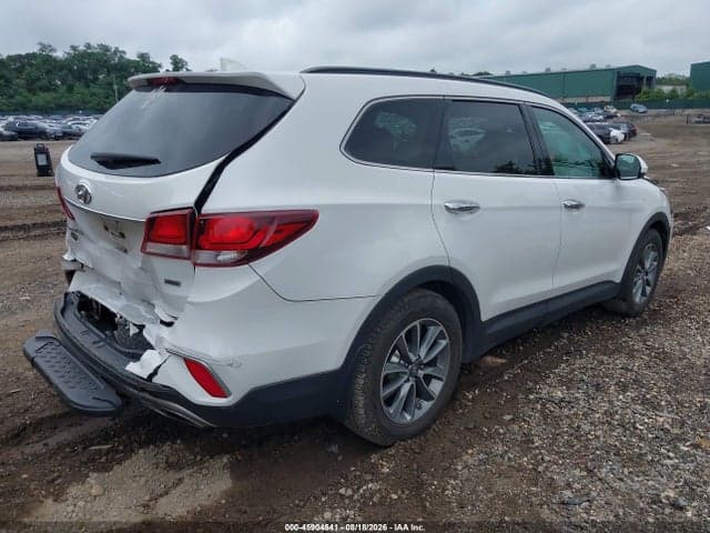 2017 HYUNDAI SANTA FE SE 4