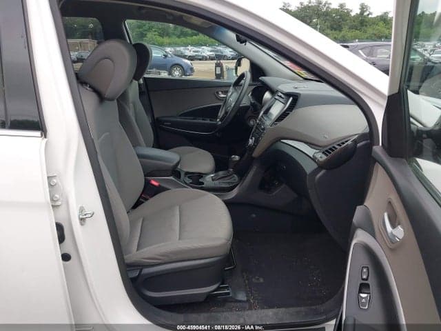2017 HYUNDAI SANTA FE SE 5