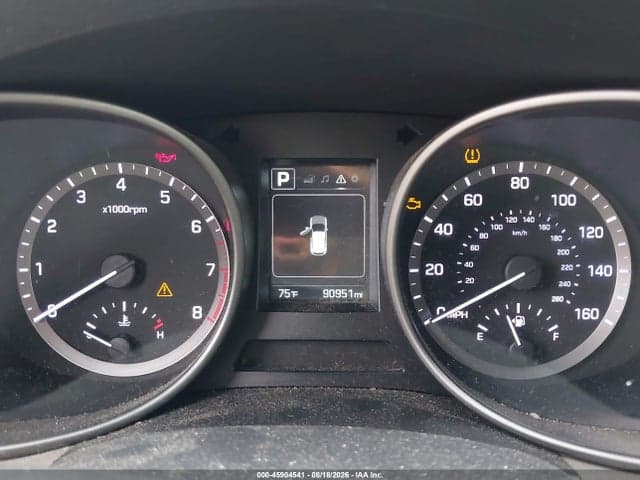 2017 HYUNDAI SANTA FE SE 7