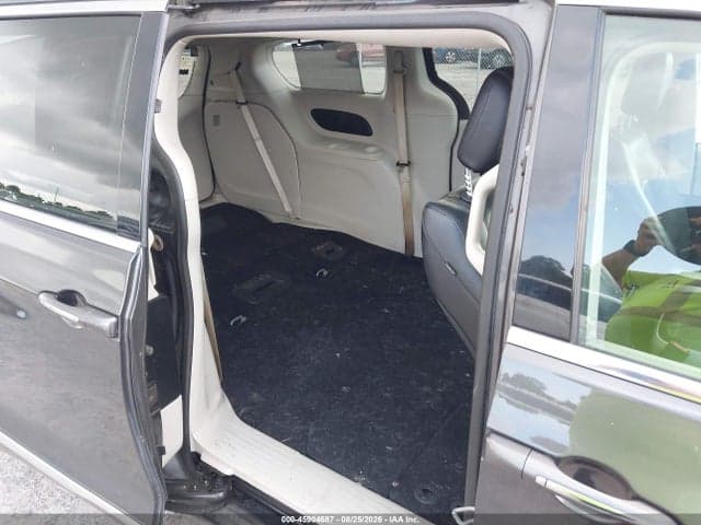 2019 CHRYSLER PACIFICA TOURING L 8
