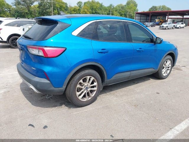 2021 FORD ESCAPE SE 4