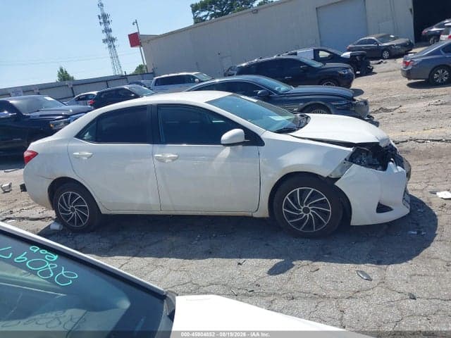 2018 TOYOTA COROLLA LE 12