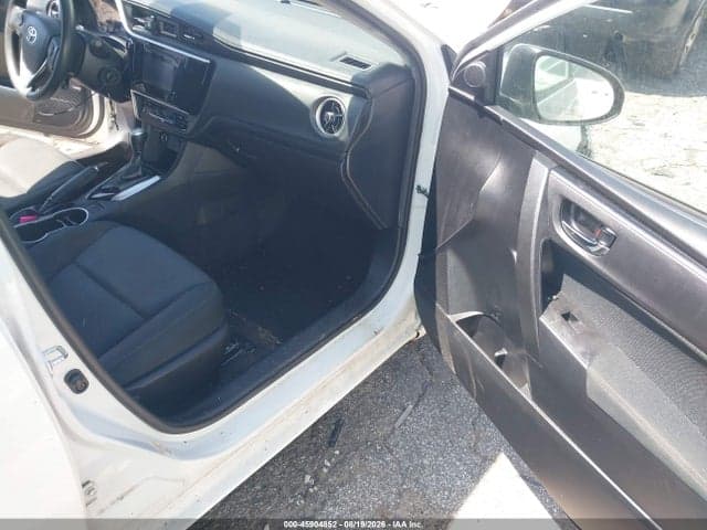 2018 TOYOTA COROLLA LE 5