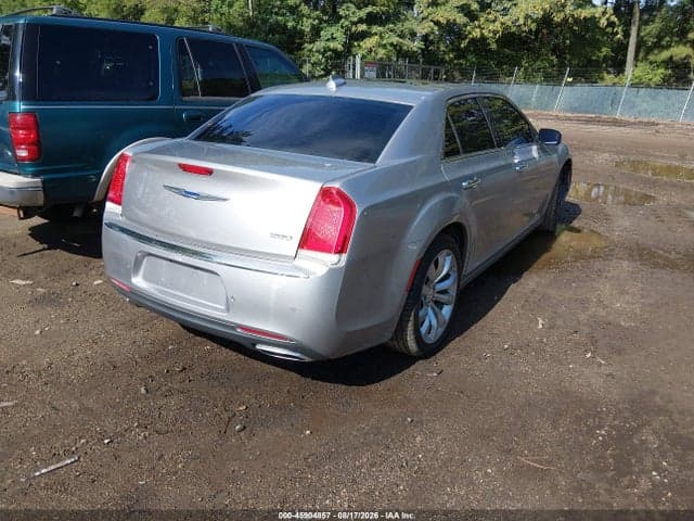 2018 CHRYSLER 300 LIMITED 4