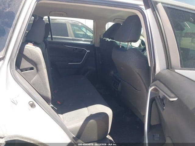 2022 TOYOTA RAV4 LE 8