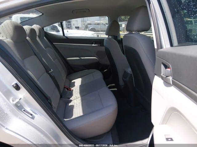 2020 HYUNDAI ELANTRA SE 8