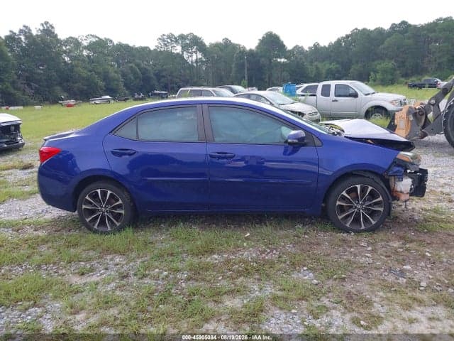 2017 TOYOTA COROLLA SE 14