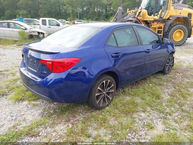 2017 TOYOTA COROLLA SE 4