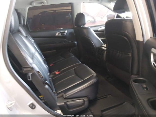 2019 NISSAN PATHFINDER SL 8