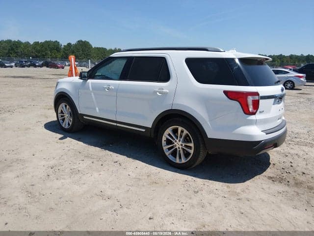 2019 FORD EXPLORER XLT 3