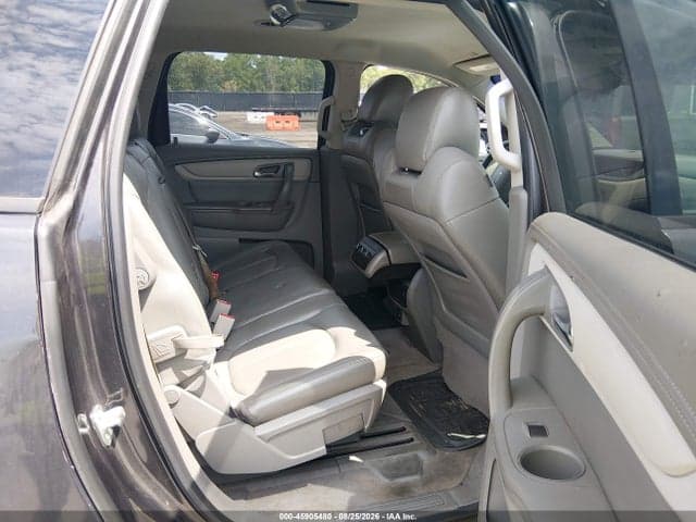 2017 CHEVROLET TRAVERSE LS 8