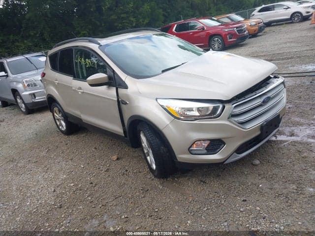 2018 FORD ESCAPE SE 1