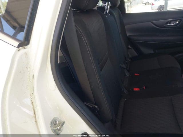 2019 NISSAN ROGUE S/SV 8