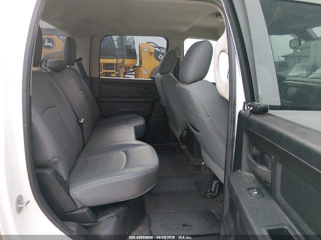2018 RAM 1500 8