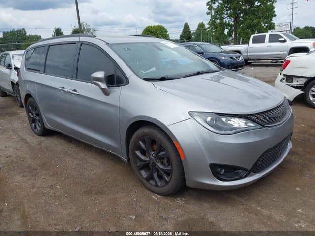 2020 CHRYSLER PACIFICA LIMITED 1