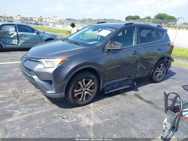 2018 TOYOTA RAV4 LE 2