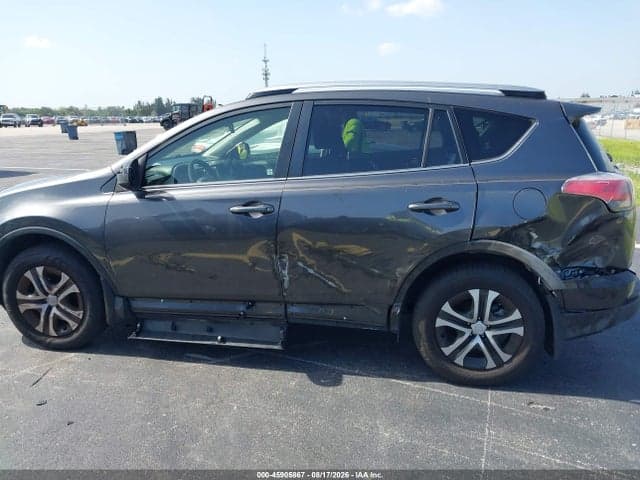 2018 TOYOTA RAV4 LE 6
