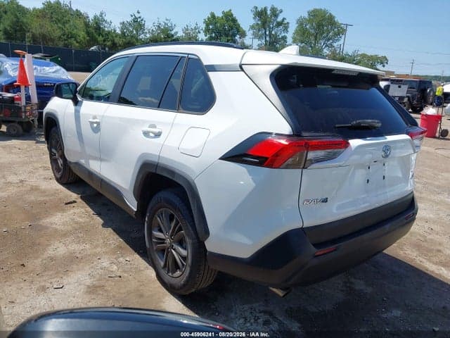 2020 TOYOTA RAV4 LE 3