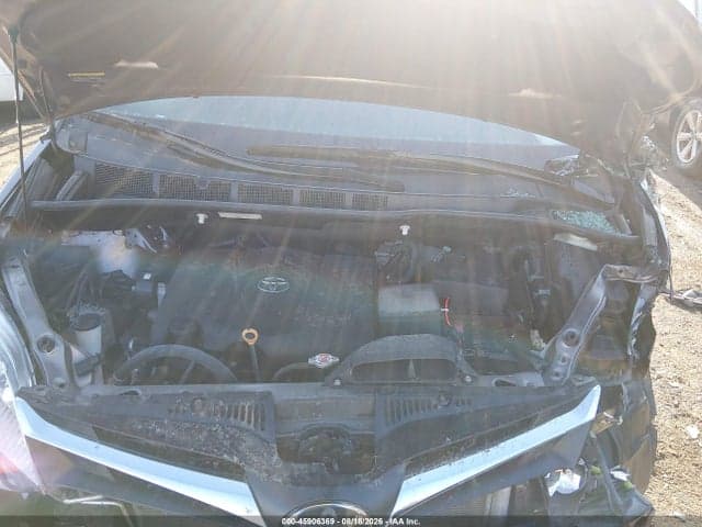 2020 TOYOTA SIENNA LE 10