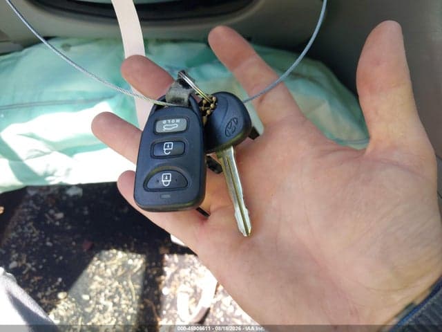 2017 HYUNDAI ELANTRA SE 11