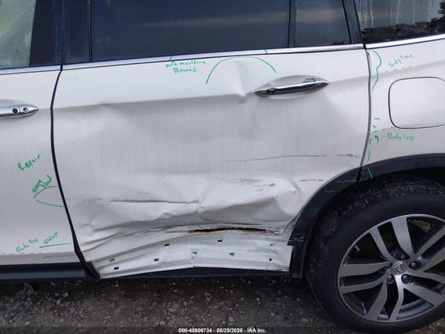 2017 HONDA PILOT TOURING 17
