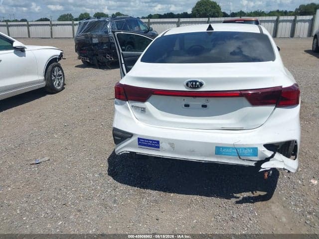 2021 KIA FORTE FE 6